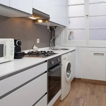 Apartment Av Menendez Valdes 3 *
