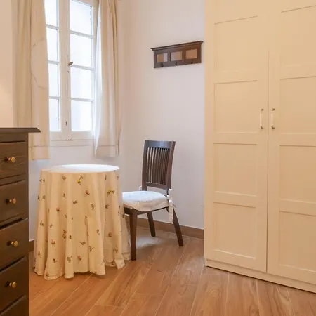 Apartment Av Menendez Valdes 3